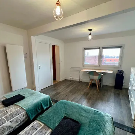 Apartment Le Jacquard Roof Top- Duplex Spacieux -hypercentre Calais